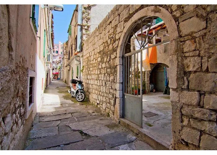 Luxury Old Town Suites